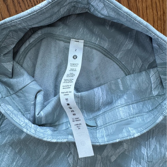 Lululemon Swift Speed 25” - Picture 3 of 3